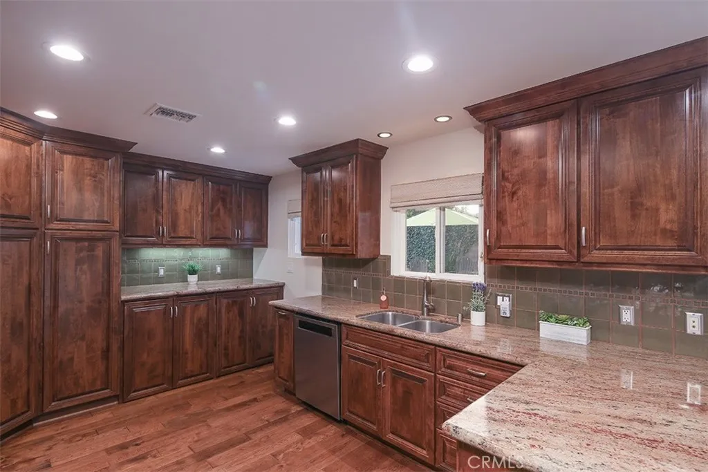 357 N Mountain Avenue, Monrovia, California 91016 home-pic-19